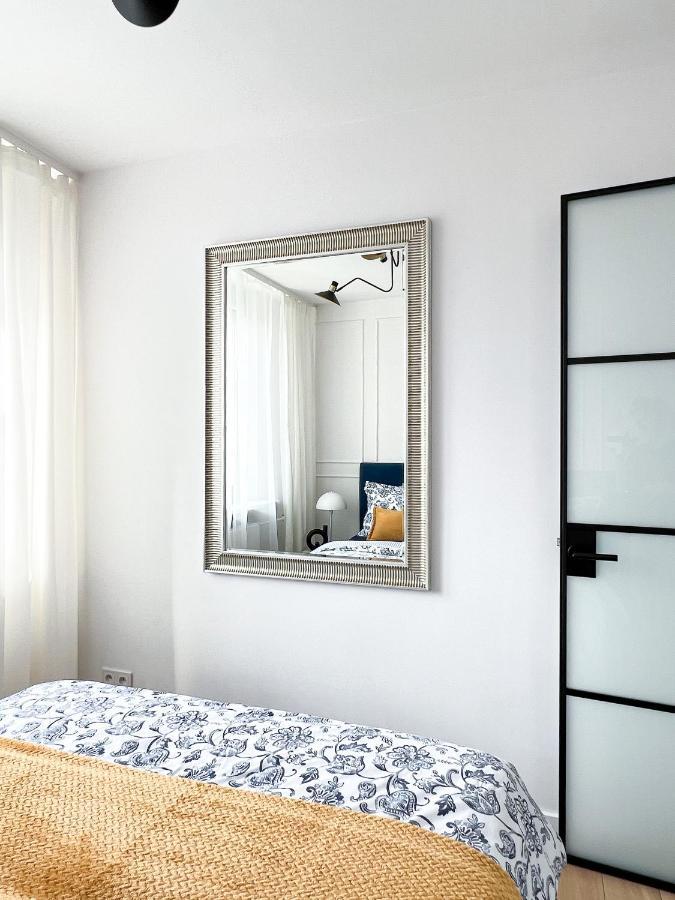Stylowy Apartament Przy Metrze Varsovia Exterior foto