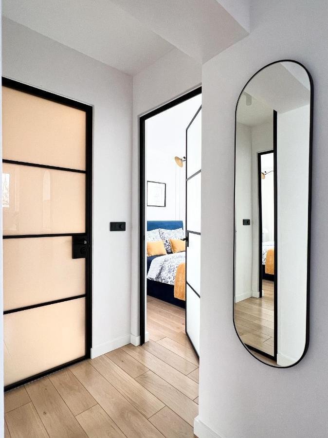 Stylowy Apartament Przy Metrze Varsovia Exterior foto